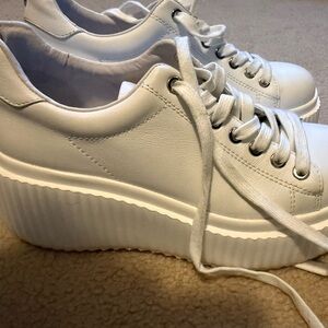 Wishbone White Platform Sneakers | Women’s 7.5